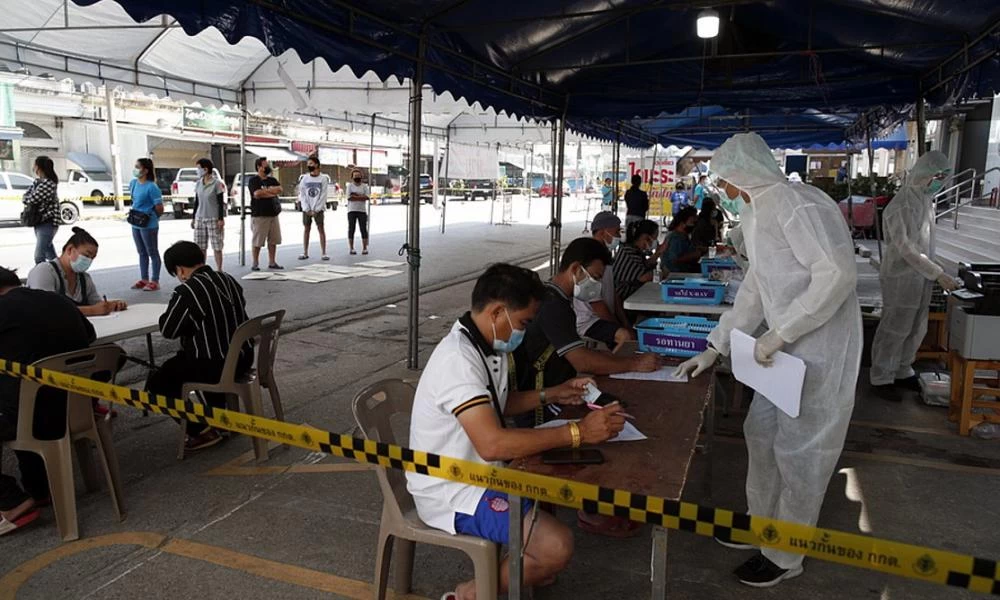 Ταϊλάνδη: Υγειονομικοί εμβολιασμένοι με Sinovac μολύνθηκαν με κορονοϊό